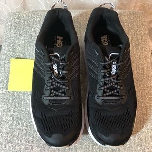 Hoka One One Clifton 6 size Women 8D